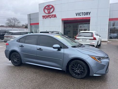Used 2024 Toyota Corolla LE image 1