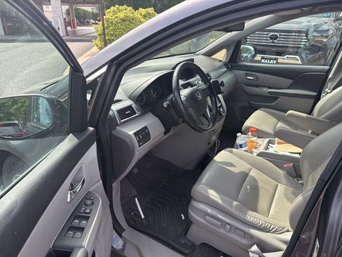 Used 2016 Honda Odyssey EX-L image 5