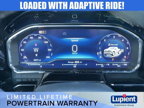 Used 2024 Chevrolet Silverado 1500 High Country w/ High Country Premium Package AWD/4WD image 25