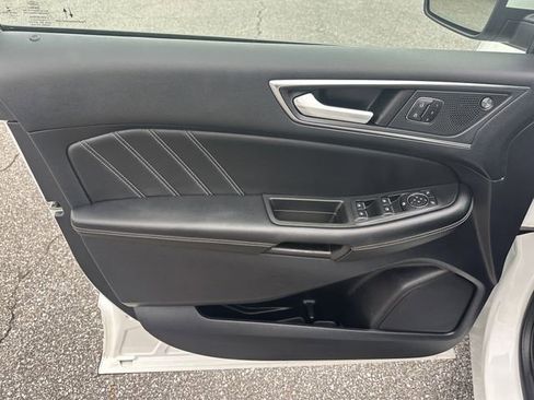 Used 2022 Ford Edge ST w/ Equipment Group 401A image 10