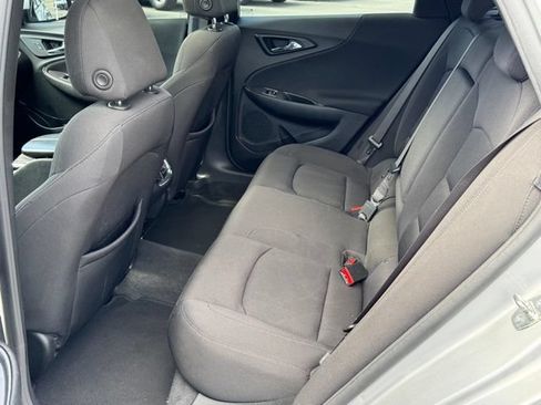 Used 2020 Chevrolet Malibu LT FWD image 18