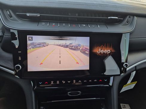New 2026 Jeep Grand Cherokee Limited RWD image 42