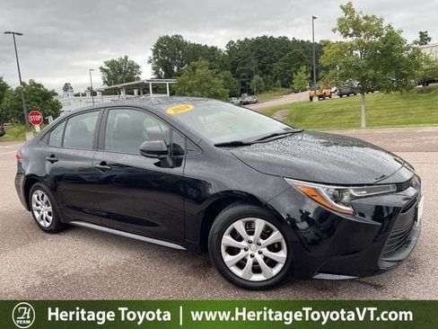 Used 2024 Toyota Corolla LE FWD image 1