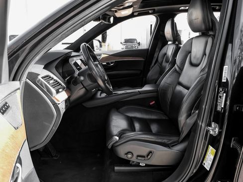 Used 2017 Volvo XC90 T6 Inscription image 3