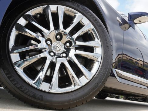 Used 2017 Lexus LS 460 image 10