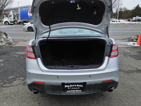 Used 2013 Ford Taurus Limited image 25