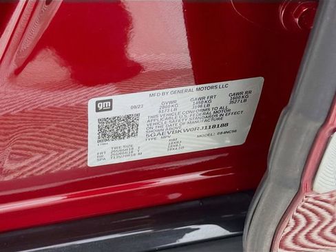 Used 2024 Buick Enclave Premium image 34