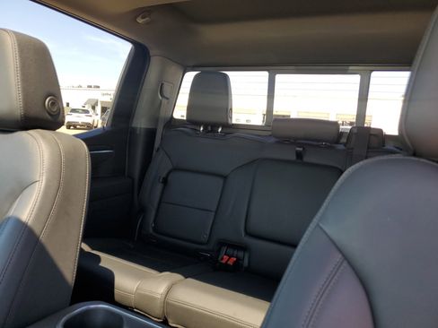 Used 2025 GMC Sierra 1500 SLT w/ SLT Premium Plus Package AWD/4WD image 29