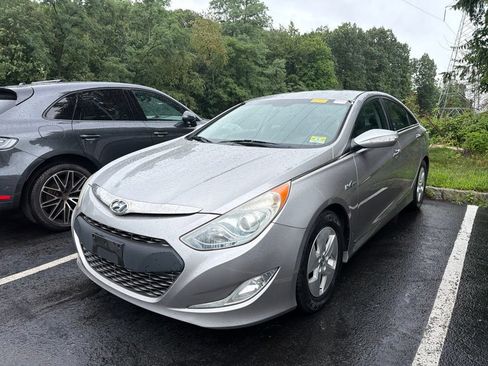 Used 2011 Hyundai Sonata Hybrid FWD image 1