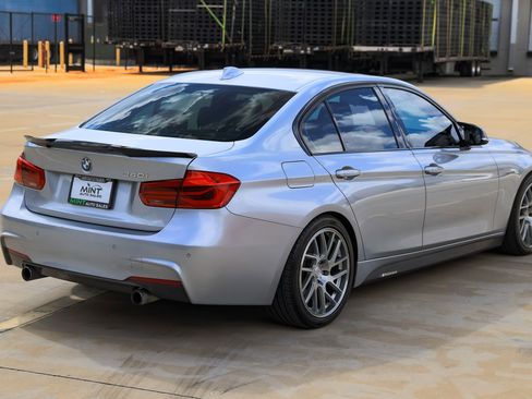 Used 2017 BMW 340i Sedan image 16