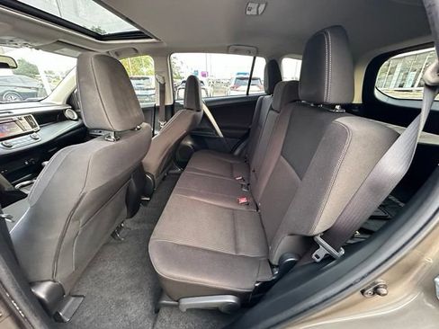 Used 2013 Toyota RAV4 XLE AWD/4WD image 28