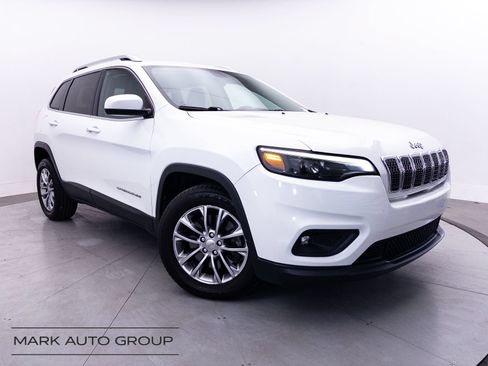Used 2019 Jeep Cherokee Latitude Plus FWD image 1