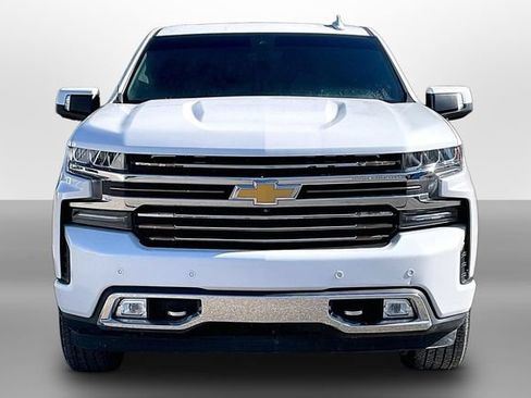 Used 2020 Chevrolet Silverado 1500 High Country w/ Technology Package AWD/4WD image 2