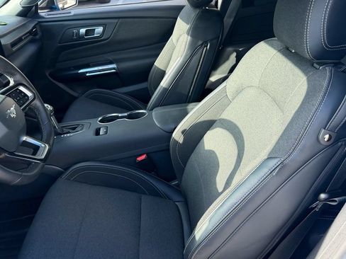Used 2025 Ford Mustang Coupe RWD image 10