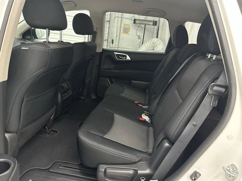 Used 2017 Nissan Pathfinder S FWD image 24
