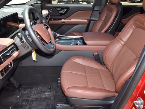 New 2026 Lincoln Aviator Reserve RWD image 13