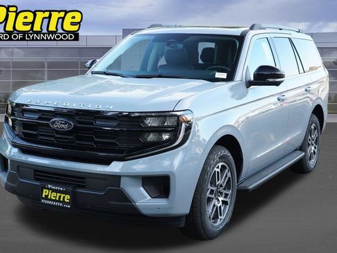 New 2026 Ford Expedition Active AWD/4WD image 1