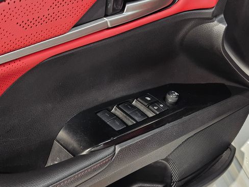 Used 2025 Toyota Camry XSE image 21