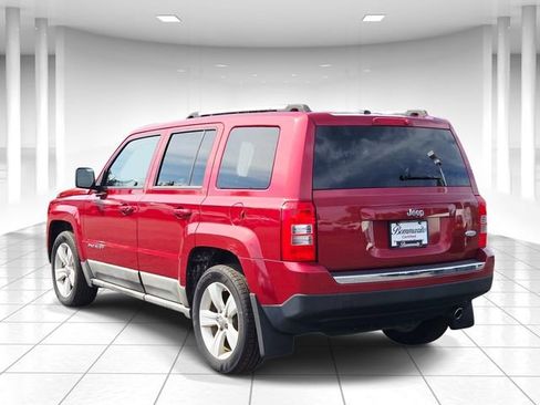 Used 2011 Jeep Patriot Latitude FWD image 3