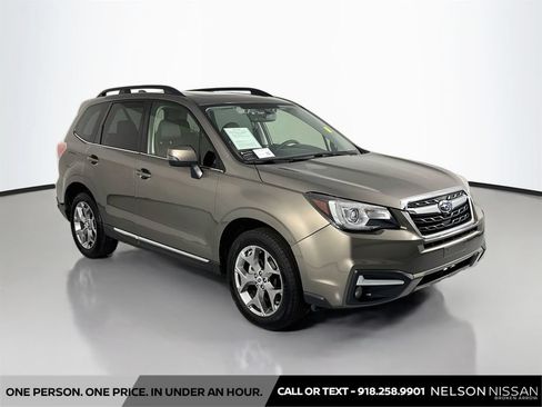 Used 2018 Subaru Forester 2.5i Touring w/ Popular Package #3B AWD/4WD image 3