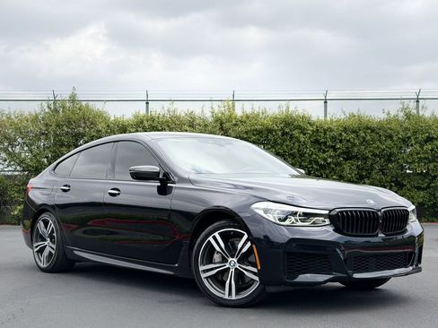 Used 2018 BMW 640i Gran Turismo xDrive w/ M Sport Package AWD/4WD image 2