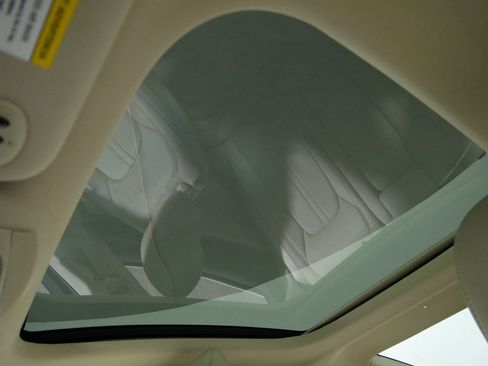 Used 2014 Lincoln MKZ AWD w/ Equipment Group 102A Reserve image 31