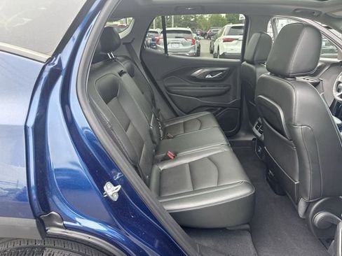 Used 2023 GMC Terrain SLT w/ Infotainment Package II AWD/4WD image 28