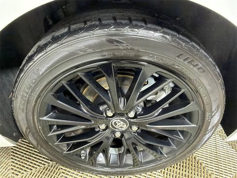 Used 2019 Toyota Camry SE image 19