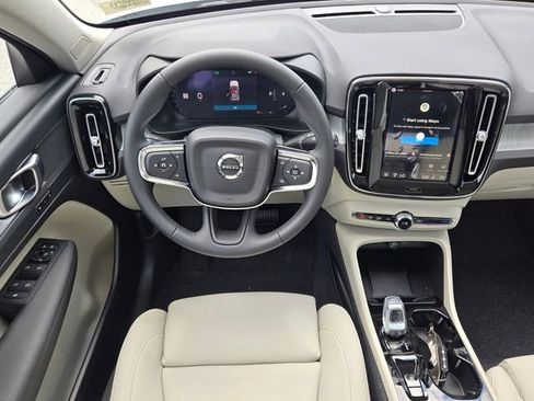 New 2026 Volvo XC40 B5 Plus w/ Protection Package Premier AWD/4WD image 16