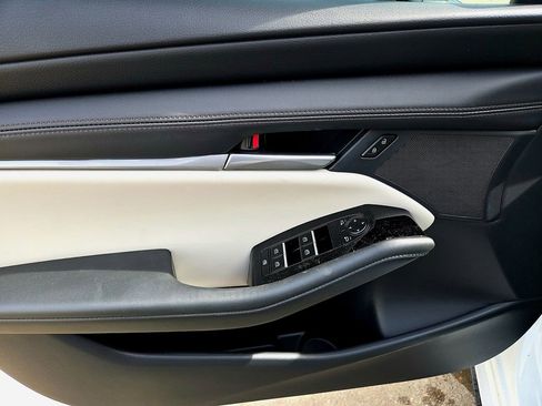 New 2026 MAZDA MAZDA3 2.5 S Sedan w/ Preferred Pkg image 19