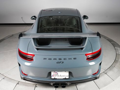 Used 2018 Porsche 911 GT3 RWD image 21