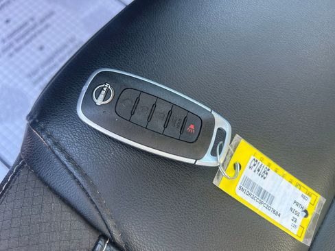 Used 2023 Nissan Pathfinder SL image 29