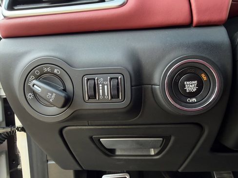 Used 2022 Maserati Ghibli Modena image 19