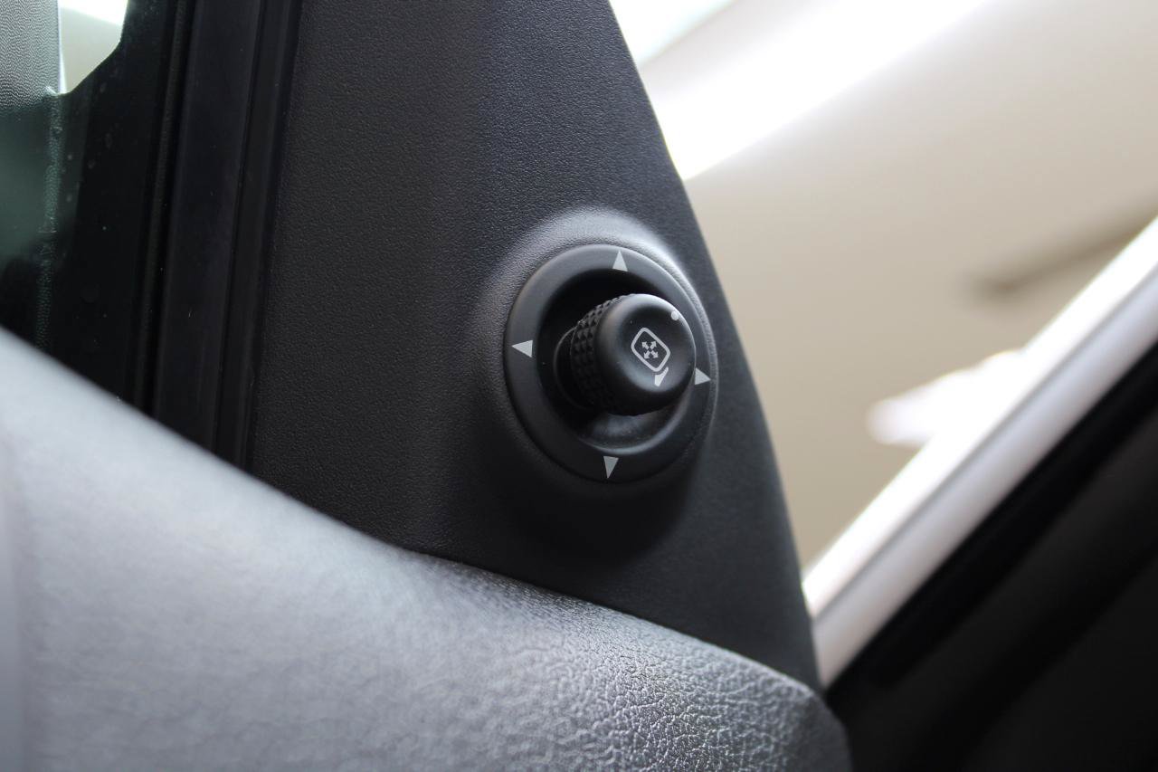 Used 2005 Ford Mustang GT RWD image 27