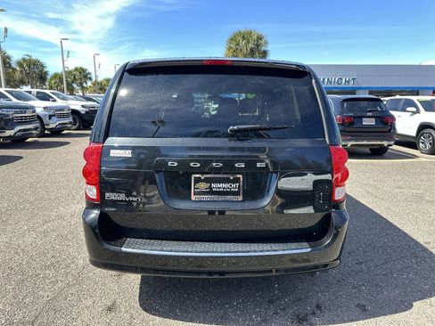 Used 2019 Dodge Grand Caravan SE image 15