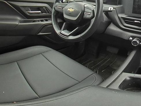 Used 2024 Chevrolet Silverado EV W/T AWD/4WD image 18