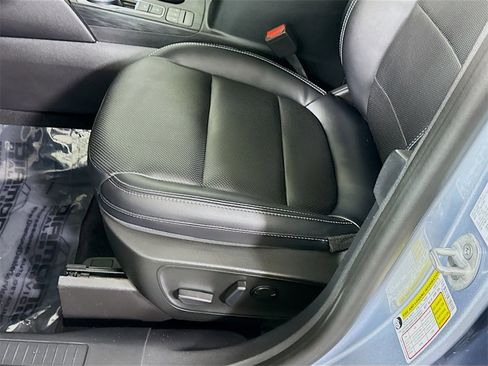 Used 2022 Ford Escape Titanium w/ Class II Trailer Tow Package image 25