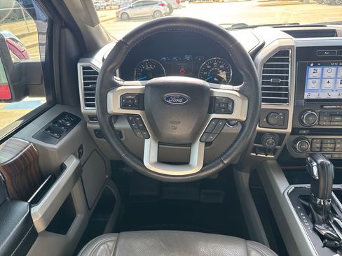 Used 2016 Ford F150 Lariat image 14