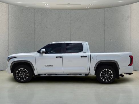 Used 2024 Toyota Tundra Limited AWD/4WD image 9