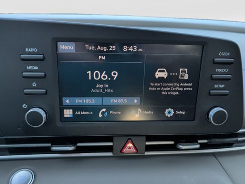 Certified 2025 Hyundai Elantra Sport FWD image 17