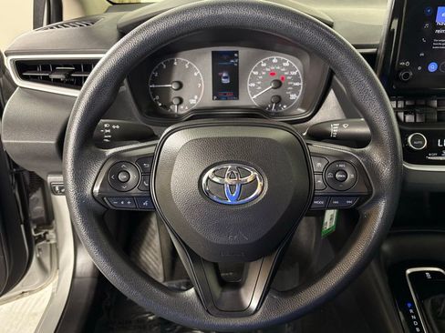 Used 2023 Toyota Corolla LE FWD image 18
