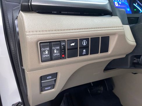 Used 2023 Honda Odyssey EX-L image 31