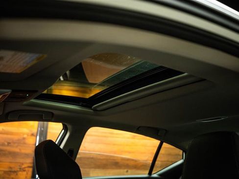 Used 2023 Nissan Altima 2.5 SV w/ SV Premium Package image 24