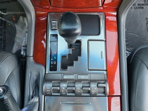 Used 2009 Lexus LX 570 4WD image 21