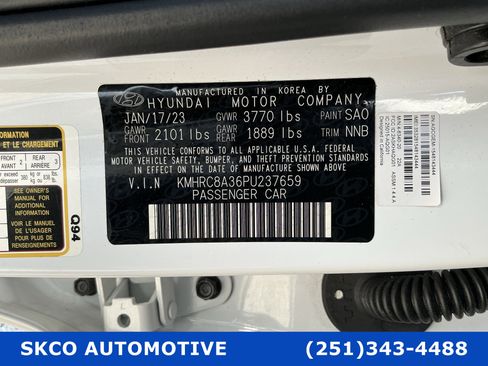 Used 2023 Hyundai Venue Limited image 28