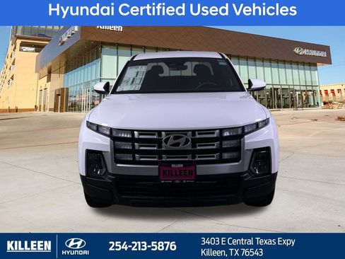 Used 2025 Hyundai Santa Cruz SE image 2