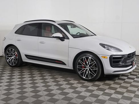 Used 2023 Porsche Macan S AWD/4WD image 16