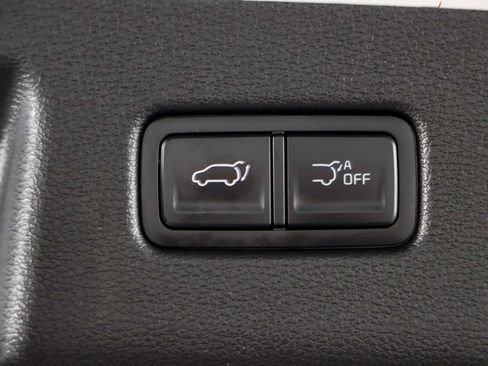 Used 2024 Kia Telluride EX w/ EX Captain's Chair Package image 32