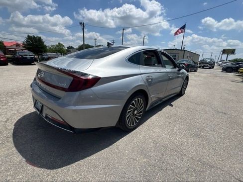 Used 2023 Hyundai Sonata SEL FWD image 6