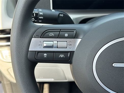 New 2026 Hyundai Tucson SEL image 18